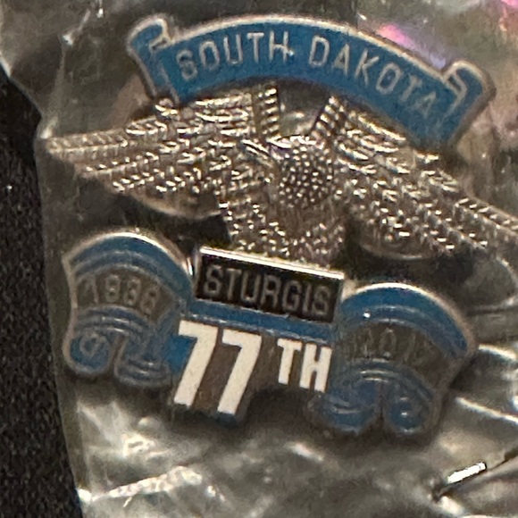 5 Sturgis 1990 and 2000 anniversary medallions - Picture 5 of 5